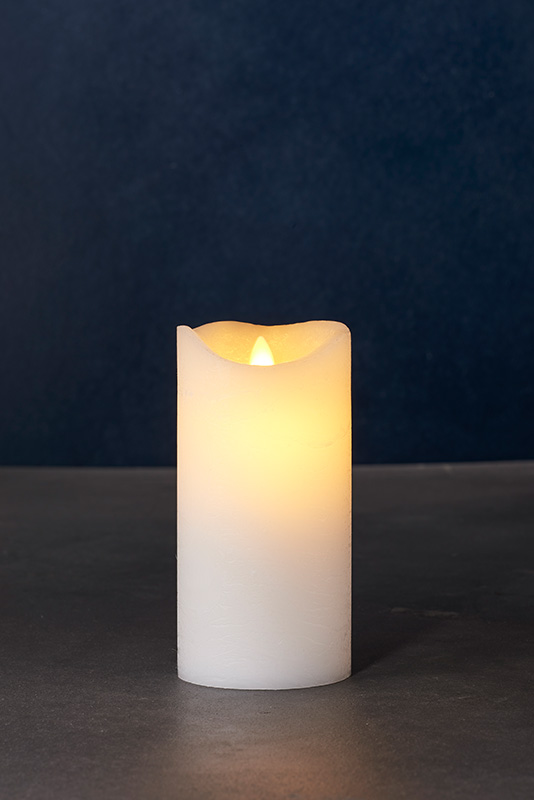 SIRIUS® LED Echtwachskerze "Sara" 15x7,5 cm weiß SIRIUS® LED Echtwachskerze "Sara" 15x7,5 cm weiß