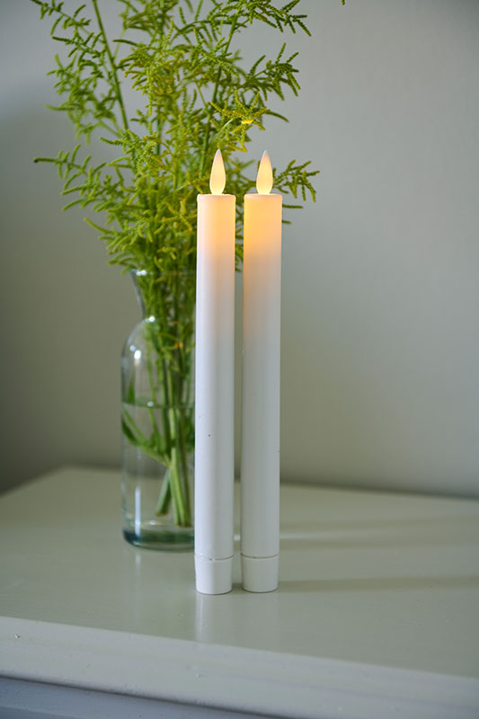 SIRIUS® LED Echtwachs Stabkerzen "Sara" wiederaufladbar 25x2 cm 2er Set SIRIUS® LED Echtwachs Stabkerzen "Sara" wiederaufladbar 25x2 cm 2er Set